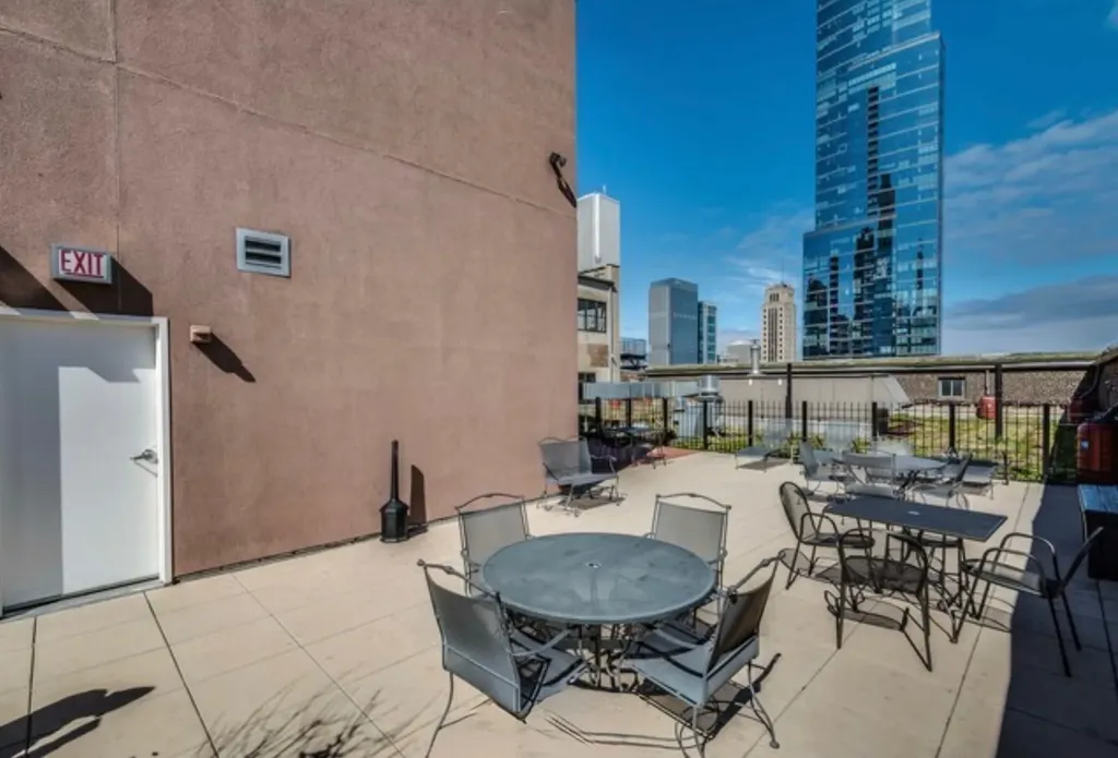 8 West Monroe Street Chicago IL 60603