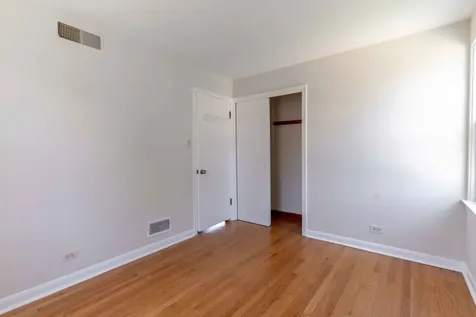 1635 Downing Avenue Westchester IL 60154