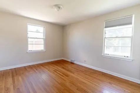 1635 Downing Avenue Westchester IL 60154