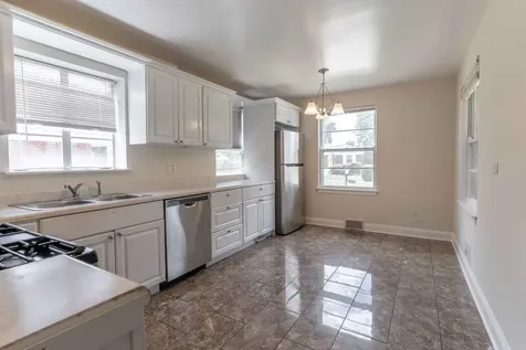 1635 Downing Avenue Westchester IL 60154