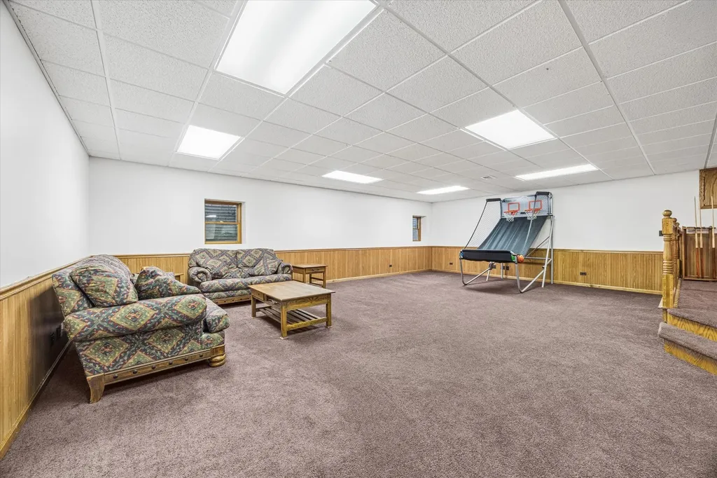 10741 Chaucer Drive Willow Springs IL 60480