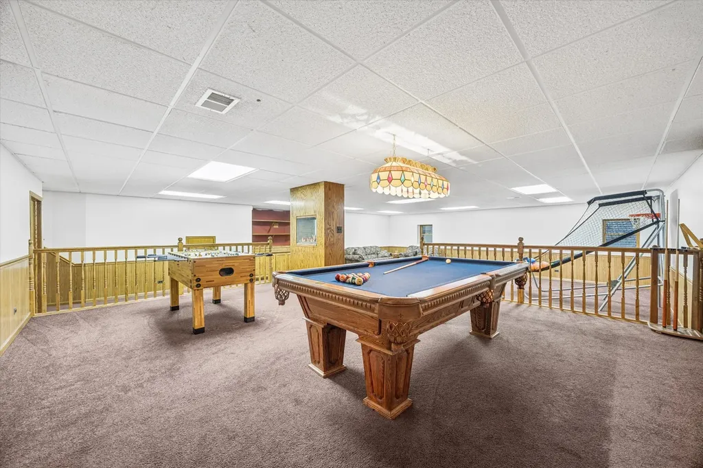 10741 Chaucer Drive Willow Springs IL 60480