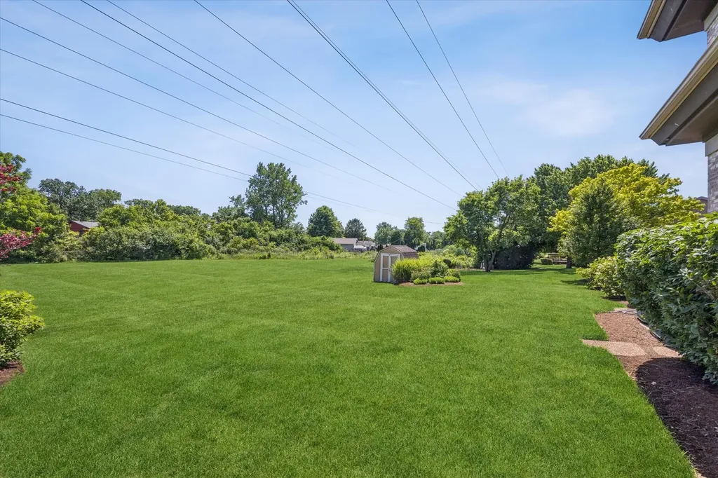 10741 Chaucer Drive Willow Springs IL 60480