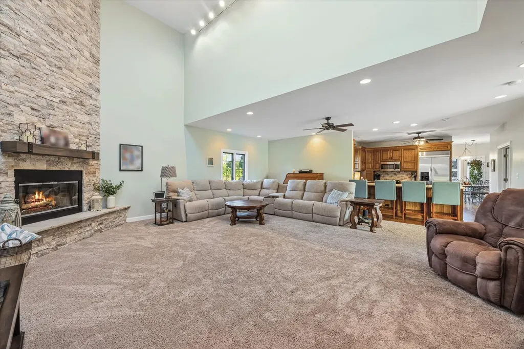 10741 Chaucer Drive Willow Springs IL 60480