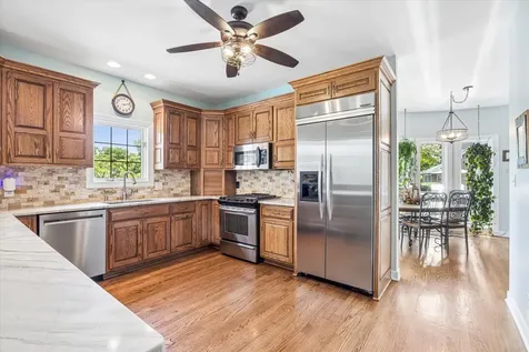 10741 Chaucer Drive Willow Springs IL 60480
