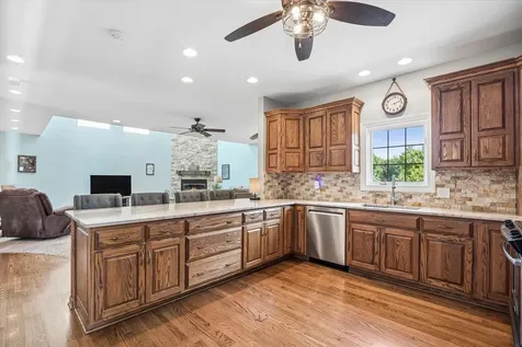 10741 Chaucer Drive Willow Springs IL 60480
