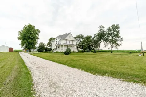 27231 East 3000 North Road Chenoa IL 61726