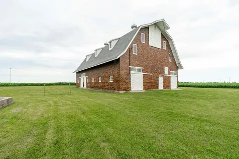 27231 East 3000 North Road Chenoa IL 61726