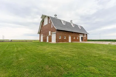 27231 East 3000 North Road Chenoa IL 61726