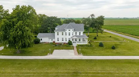 27231 East 3000 North Road Chenoa IL 61726