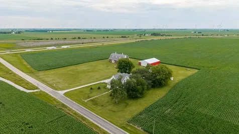 27231 East 3000 North Road Chenoa IL 61726