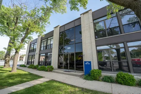 9930 Derby Lane Westchester IL 60154