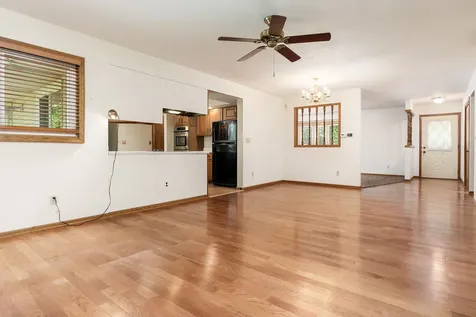 11687 Tranary Court Roscoe IL 61073