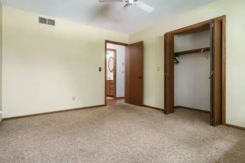 11687 Tranary Court Roscoe IL 61073