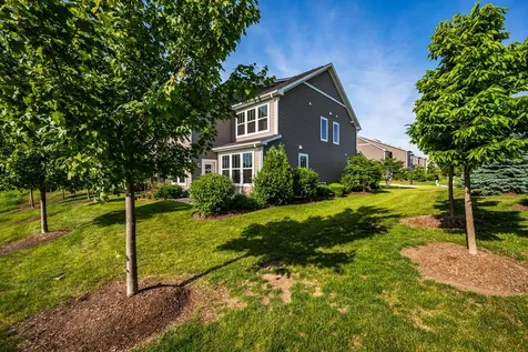 483 Watercress Drive Aurora IL 60504