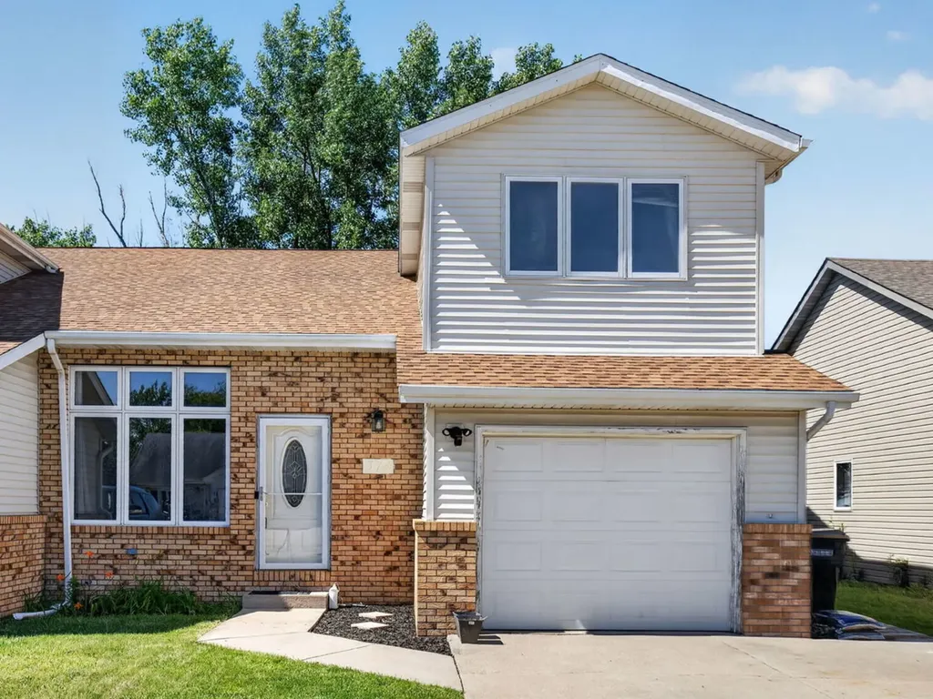 574 West Oak Street Coal City IL 60416