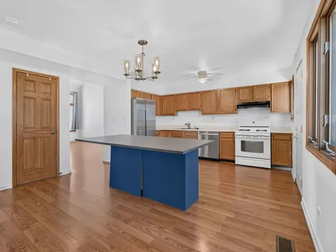 574 West Oak Street Coal City IL 60416