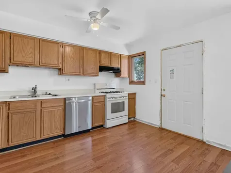 574 West Oak Street Coal City IL 60416