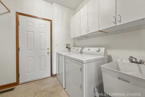 768 Bohannon Circle Oswego IL 60543