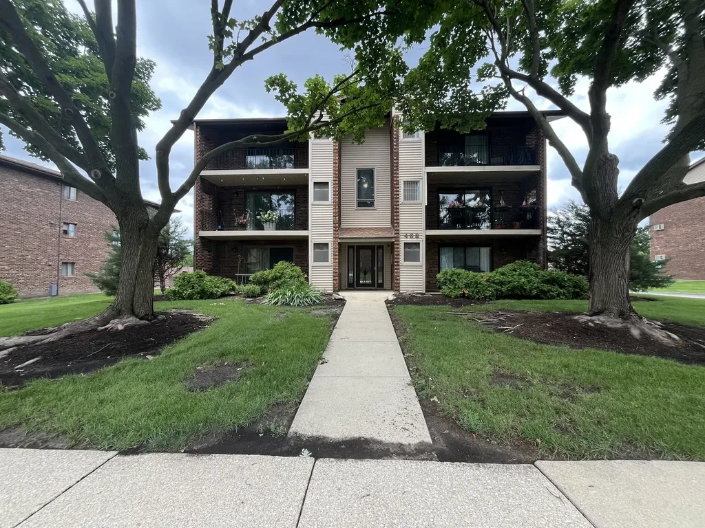 468 Valley Drive Naperville IL 60563
