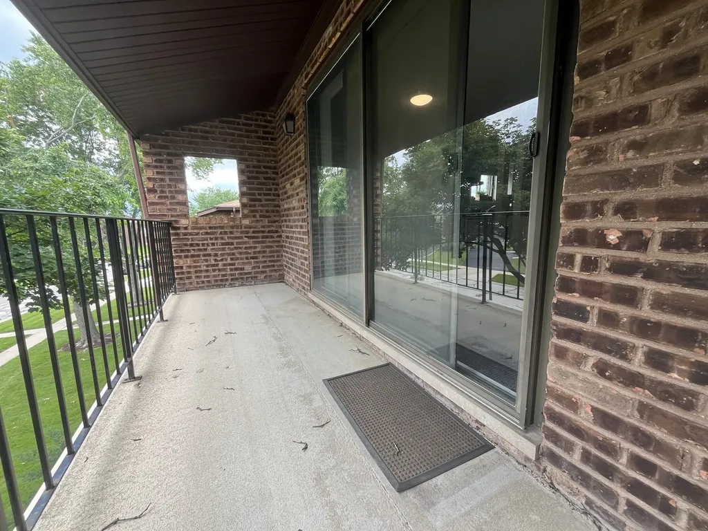 468 Valley Drive Naperville IL 60563