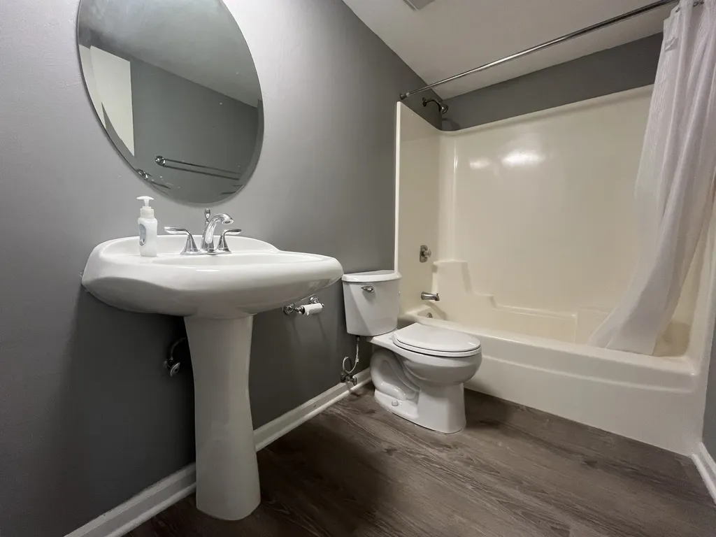 468 Valley Drive Naperville IL 60563