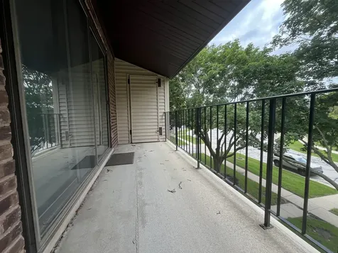 468 Valley Drive Naperville IL 60563