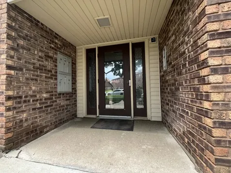 468 Valley Drive Naperville IL 60563