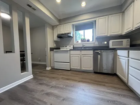 468 Valley Drive Naperville IL 60563