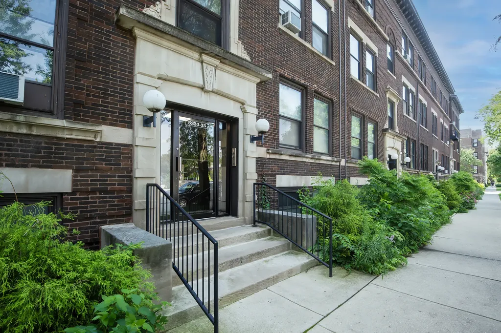 5333 South Ellis Avenue Chicago IL 60615