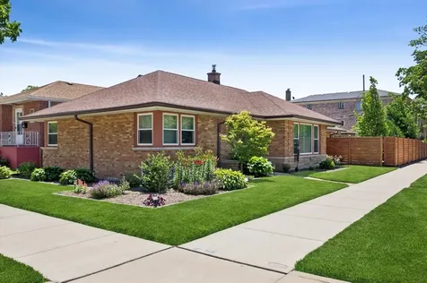 6755 North Washtenaw Avenue Chicago IL 60645