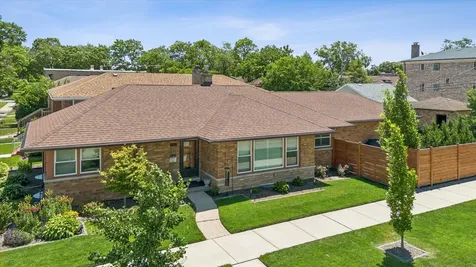 6755 North Washtenaw Avenue Chicago IL 60645