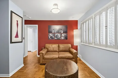 6755 North Washtenaw Avenue Chicago IL 60645