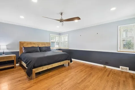 6755 North Washtenaw Avenue Chicago IL 60645