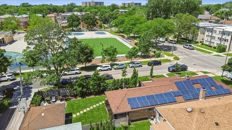 6755 North Washtenaw Avenue Chicago IL 60645