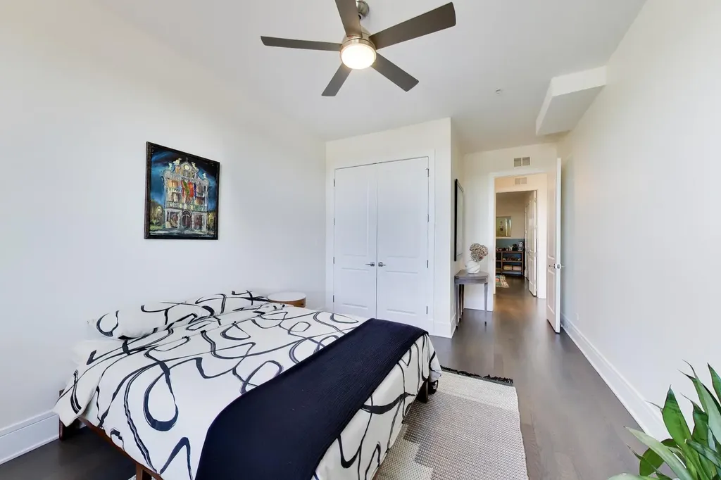 5748 North Hermitage Avenue Chicago IL 60660