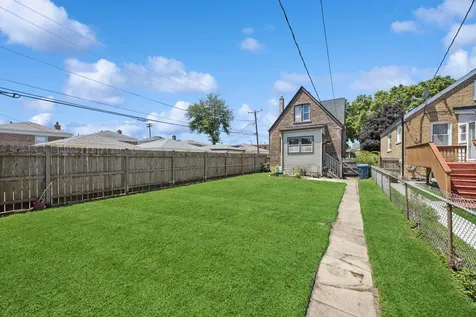 3835 Maple Avenue Berwyn IL 60402