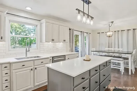 2412 Elk Drive Spring Grove IL 60081