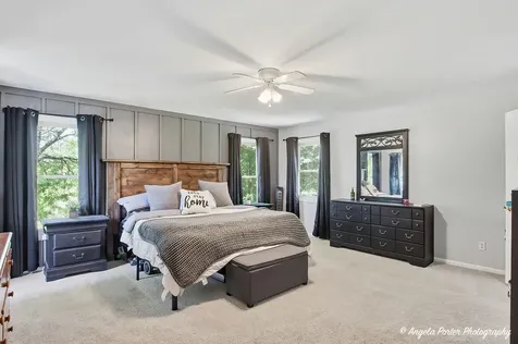 2412 Elk Drive Spring Grove IL 60081