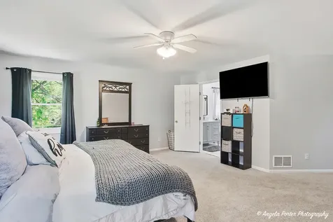 2412 Elk Drive Spring Grove IL 60081