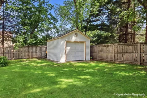 2412 Elk Drive Spring Grove IL 60081