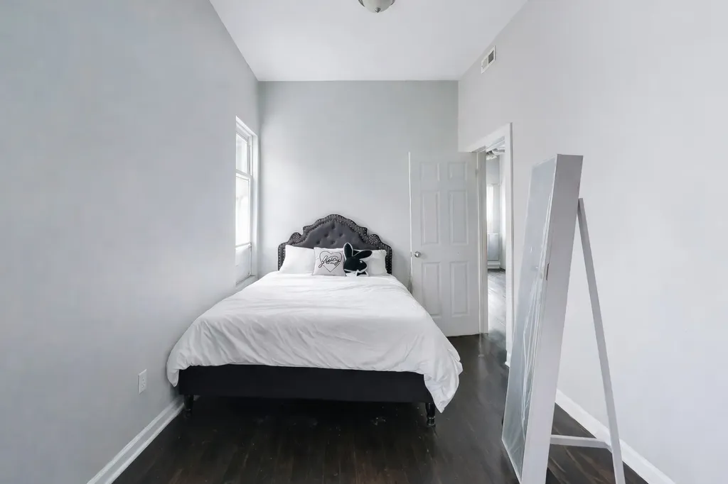 5632 South Wabash Avenue Chicago IL 60637