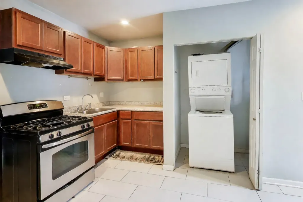 5632 South Wabash Avenue Chicago IL 60637