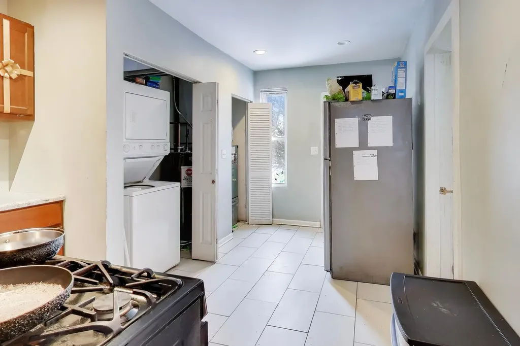 5632 South Wabash Avenue Chicago IL 60637