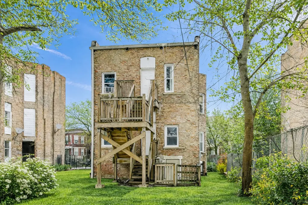 5632 South Wabash Avenue Chicago IL 60637