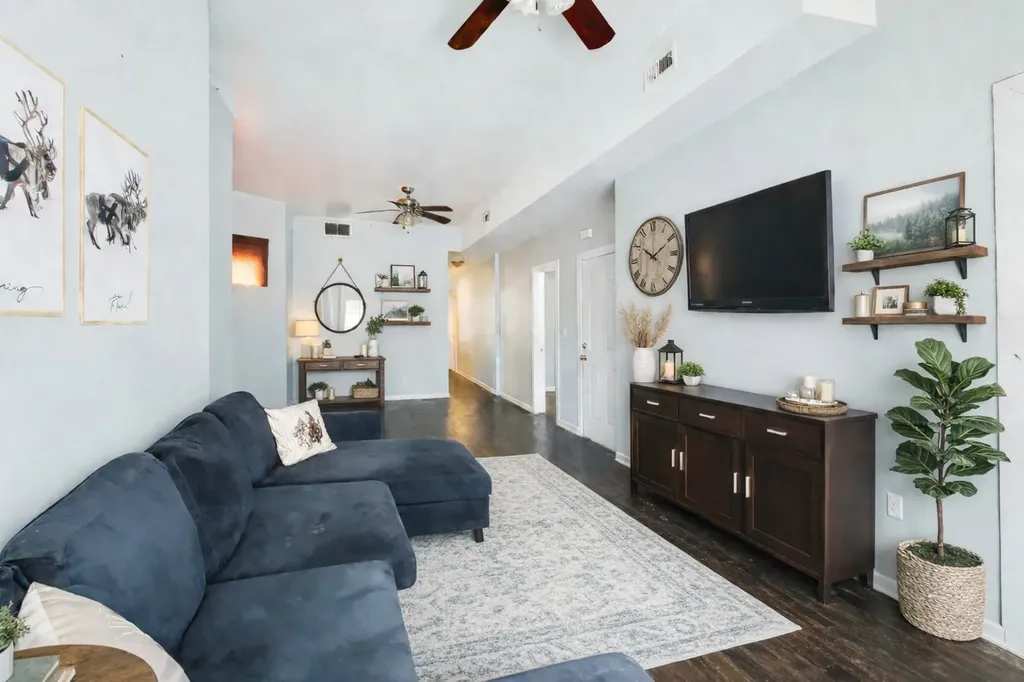 5632 South Wabash Avenue Chicago IL 60637