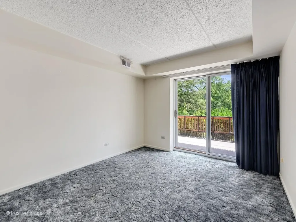 500 Redondo Road Downers Grove IL 60516