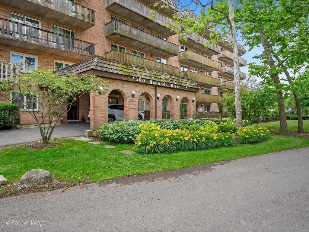 500 Redondo Road Downers Grove IL 60516