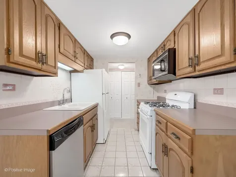 500 Redondo Road Downers Grove IL 60516