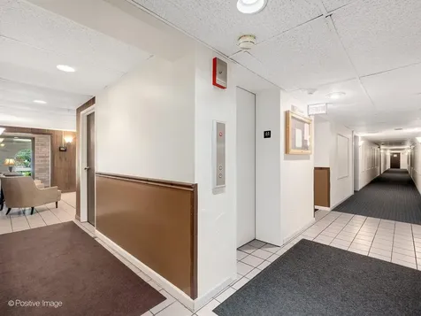 500 Redondo Road Downers Grove IL 60516